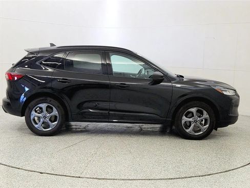 Used 2023 Ford Escape ST-Line w/ Tech Pack #1 AWD/4WD image 8