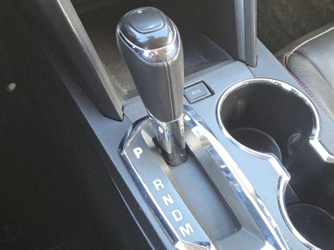 Used 2017 Chevrolet Equinox Premier w/ Enhanced Convenience Package image 30