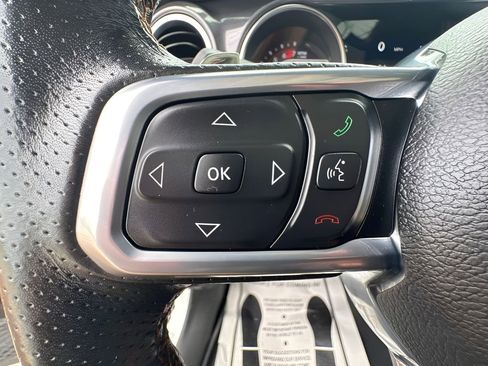 Used 2021 Jeep Wrangler Unlimited Rubicon AWD/4WD image 17