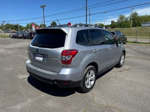 Used 2014 Subaru Forester 2.5i Touring AWD/4WD image 8
