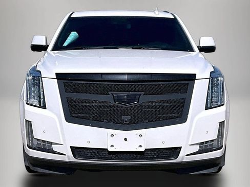 Certified 2019 Cadillac Escalade Platinum AWD/4WD image 2