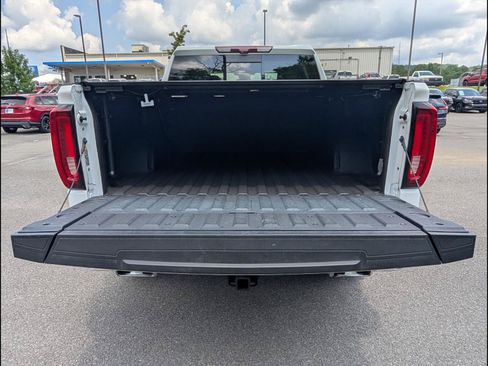 Used 2024 GMC Sierra 1500 AT4 w/ Technology Package AWD/4WD image 20