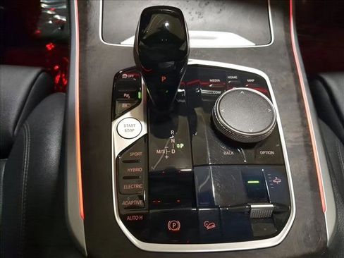 Used 2022 BMW X5 xDrive45e image 15