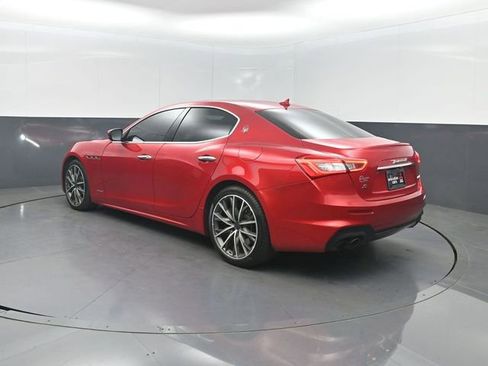 Used 2019 Maserati Ghibli S GranSport RWD image 3