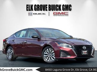 Used 2025 Nissan Altima 2.5 SV FWD video 1