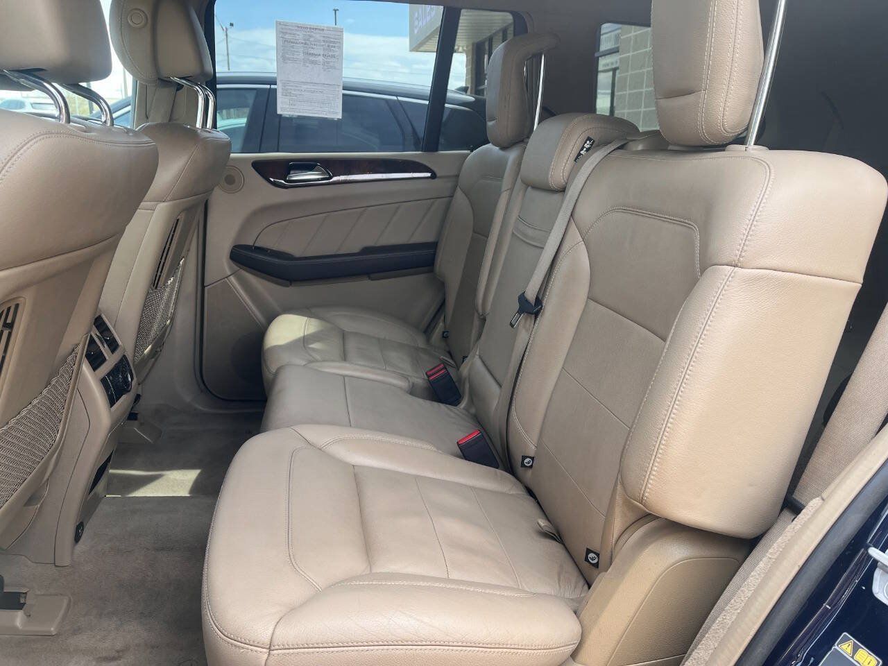Used 2016 Mercedes-Benz GL 450 4MATIC image 18