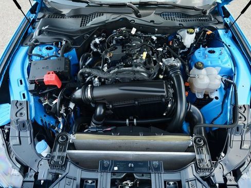 Used 2024 Ford Mustang Premium image 31