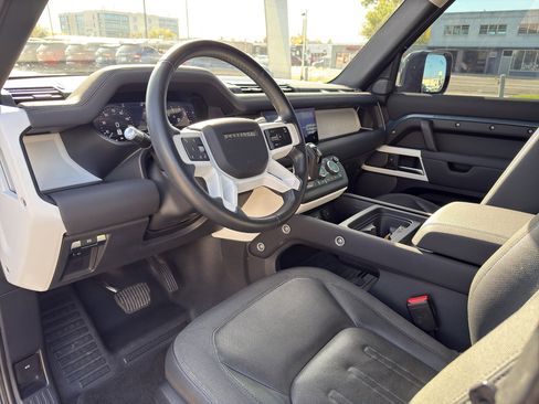 Used 2021 Land Rover Defender 110 S image 13