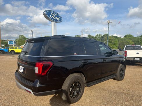 Used 2022 Ford Expedition Timberline AWD/4WD image 4