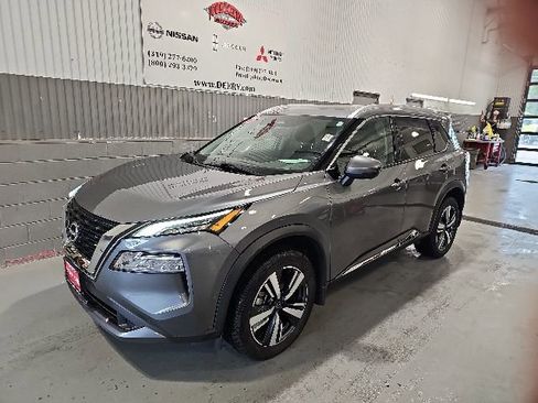 Certified 2023 Nissan Rogue SL AWD/4WD image 7