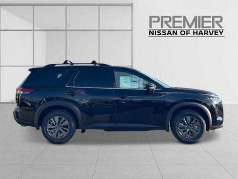 New 2026 Nissan Pathfinder SV w/ Cargo Package FWD image 6