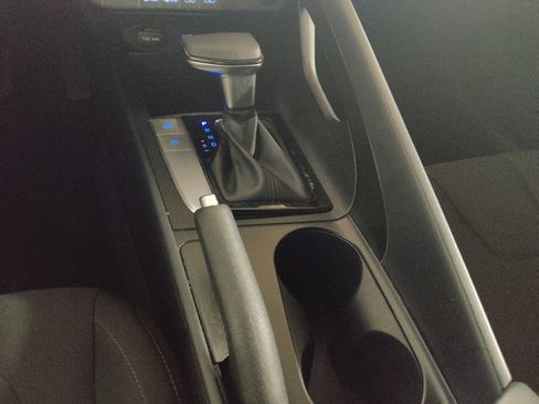 Used 2022 Hyundai Elantra SEL image 26