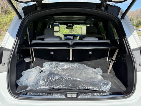 Used 2025 Mercedes-Benz GLS 450 4MATIC image 62