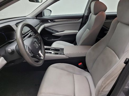 Used 2018 Honda Accord LX image 17