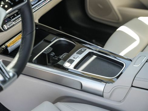 New 2026 Mercedes-Benz GLB 250 4MATIC image 21