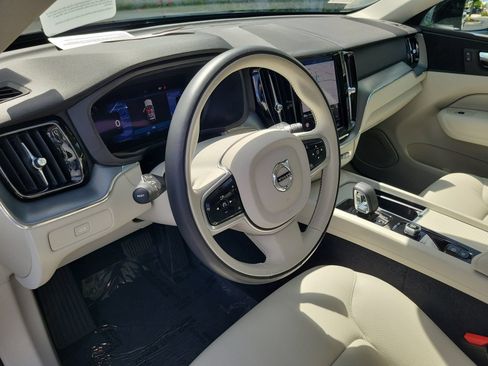 Used 2023 Volvo XC60 B5 Core w/ Climate Package FWD image 19
