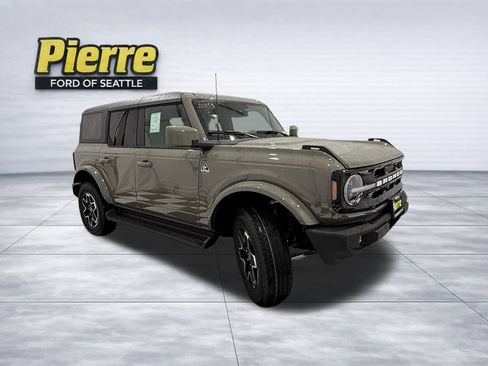 New 2025 Ford Bronco Outer Banks image 8