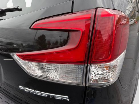 Used 2023 Subaru Forester Limited w/ Popular Package #2 image 19