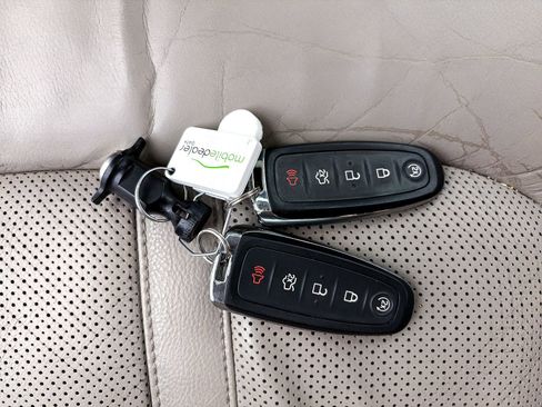 Used 2014 Lincoln MKX FWD image 23