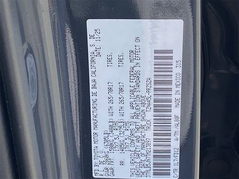 Certified 2026 Toyota Tacoma TRD Off-Road image 34