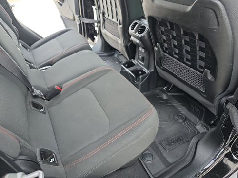 Used 2021 Jeep Gladiator Rubicon image 19