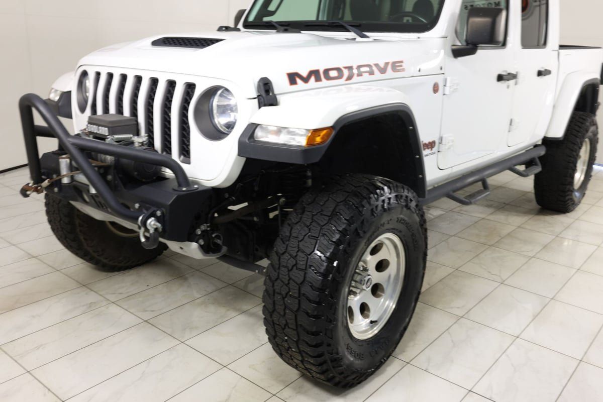 Used 2022 Jeep Gladiator Mojave w/ Cold Weather Group AWD/4WD image 33