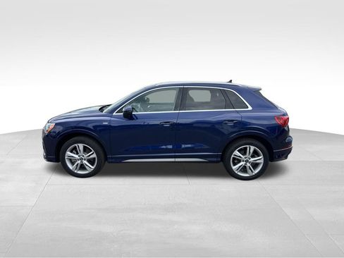 Used 2021 Audi Q3 2.0T Premium w/ Convenience Package AWD/4WD image 4