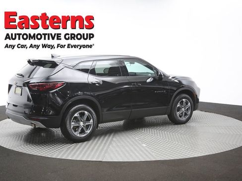 Used 2025 Chevrolet Blazer LT FWD image 39