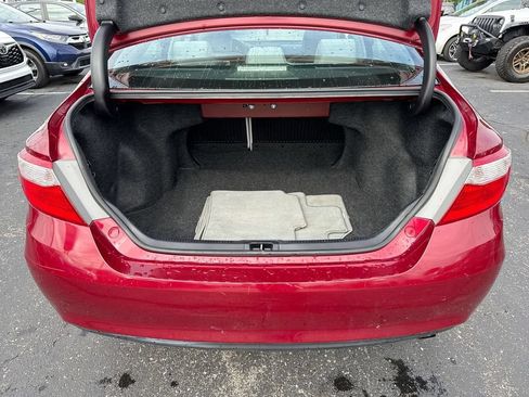 Used 2017 Toyota Camry XLE w/ Moonroof Package FWD image 24