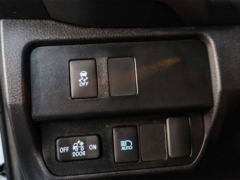 Used 2022 Toyota Tacoma SR5 image 23