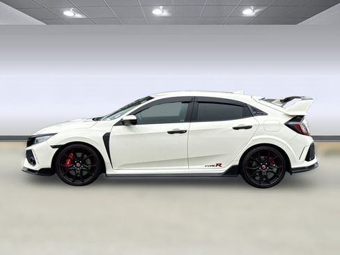 Used 2018 Honda Civic Type R image 2