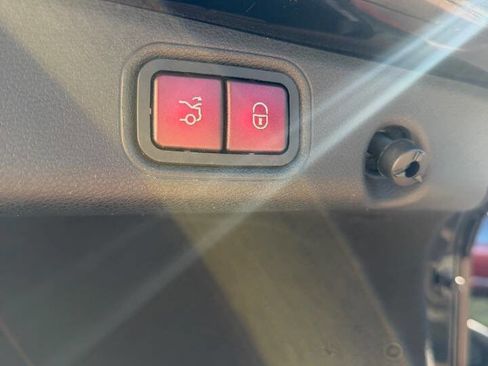 Used 2018 Mercedes-Benz E 300 w/ Premium 1 Package image 26