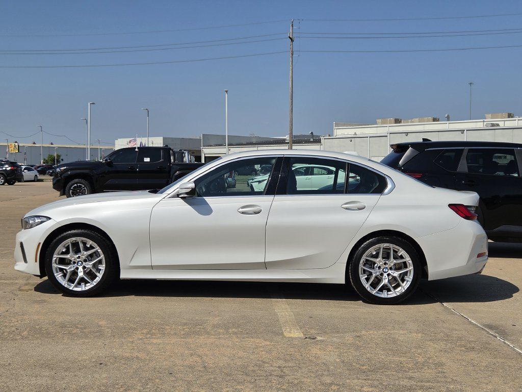 Used 2025 BMW 330i Sedan RWD image 6