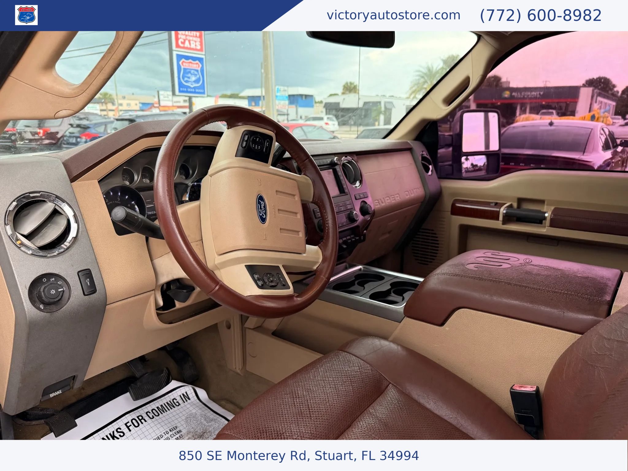 Used 2011 Ford F250 King Ranch w/ King Ranch w/Chrome Pkg AWD/4WD image 2