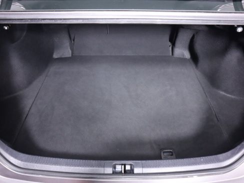 Used 2020 Toyota Camry SE FWD image 32
