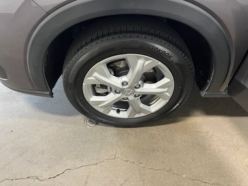 Used 2023 Honda HR-V LX image 30