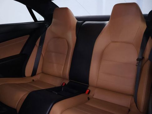 Used 2017 Mercedes-Benz E 400 4MATIC Coupe image 17