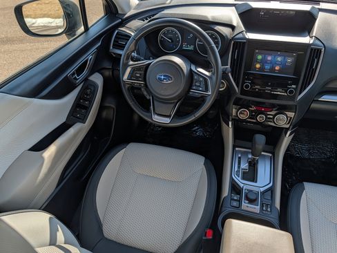 Used 2023 Subaru Forester Premium image 9