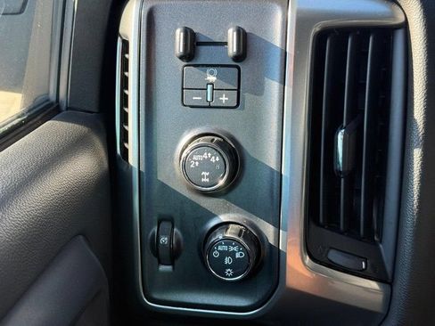 Used 2017 Chevrolet Silverado 1500 LT w/ All Star Edition AWD/4WD image 28