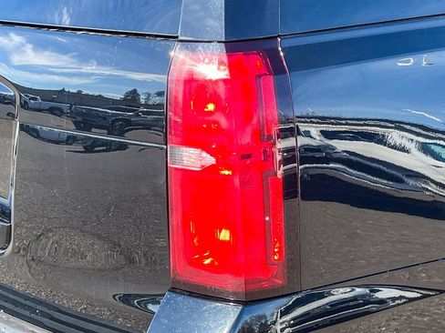 Used 2019 Chevrolet Tahoe LT image 8
