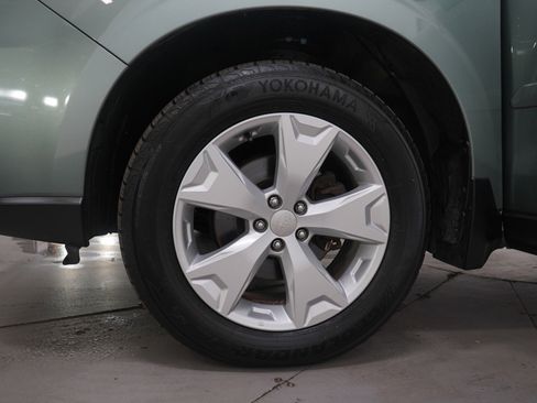 Used 2016 Subaru Forester 2.5i Premium w/ All-Weather Package image 29