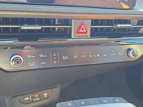 New 2025 Kia EV6 Wind image 26