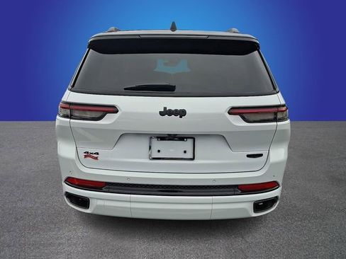 Used 2024 Jeep Grand Cherokee L Summit AWD/4WD image 5