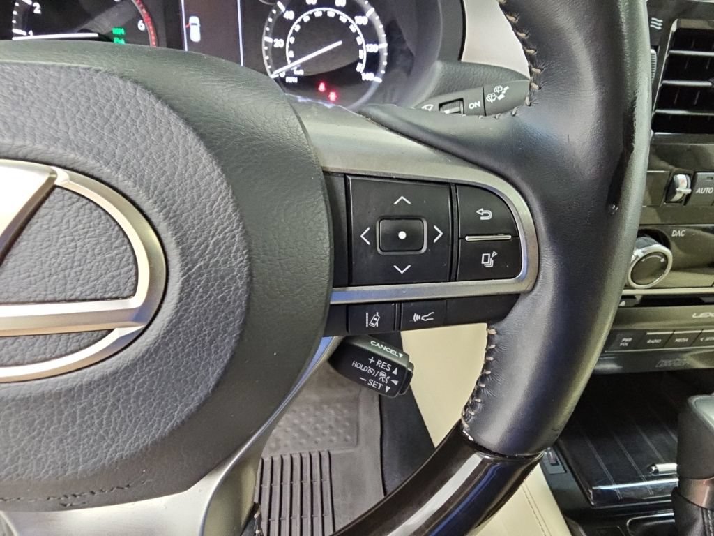 Used 2023 Lexus GX 460 Premium w/ Accessory Package AWD/4WD image 27