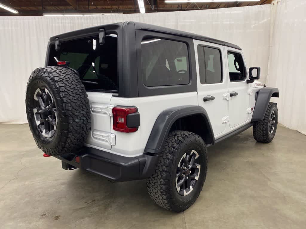 Used 2025 Jeep Wrangler Unlimited Rubicon AWD/4WD image 6