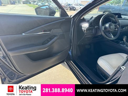 Used 2025 MAZDA CX-30 AWD 2.5 S w/ Preferred Package image 11