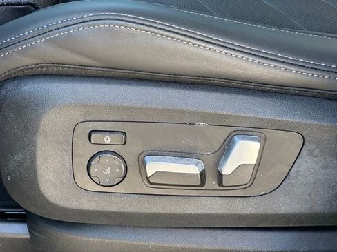 Certified 2024 BMW X5 xDrive40i w/ Premium Package image 31