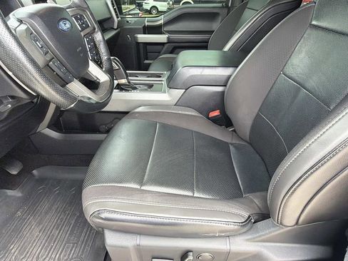 Used 2019 Ford F150 Raptor w/ Equipment Group 801A Mid image 12