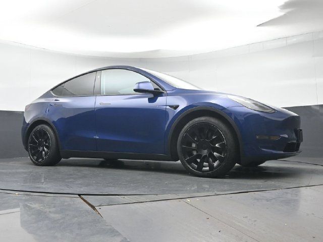 Used 2023 Tesla Model Y Long Range AWD/4WD image 33