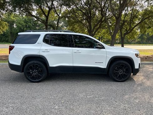 Used 2023 GMC Acadia SLT w/ Elevation Edition FWD image 5